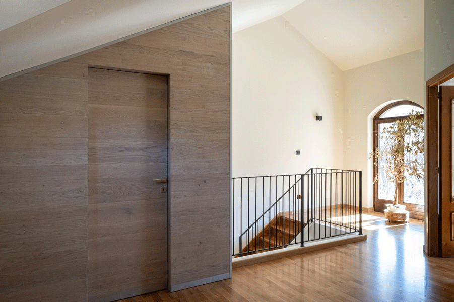 parete bagno legno sottotetto ahora architettura 